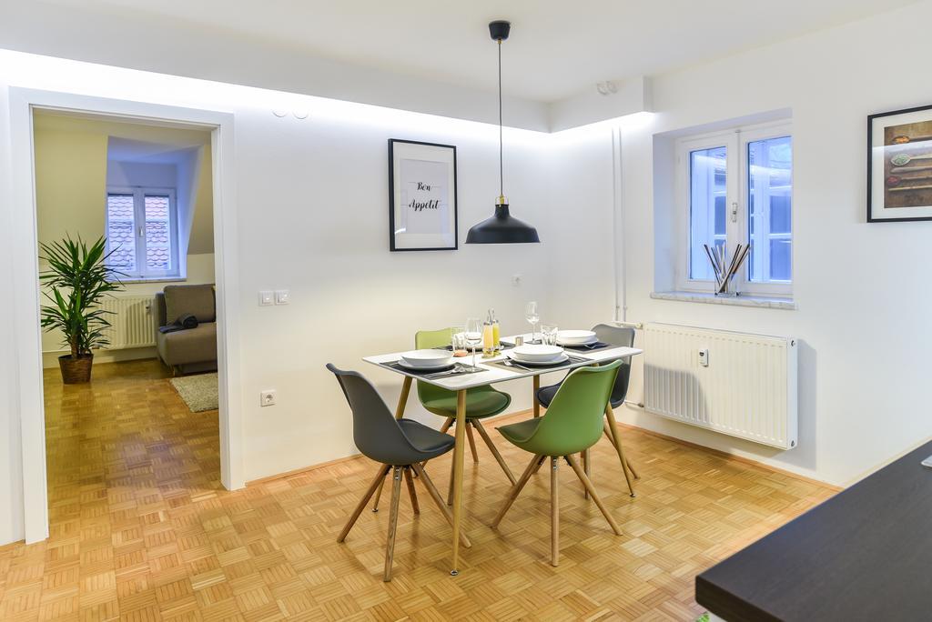 Strict City Apartments Ljubljana Luaran gambar
